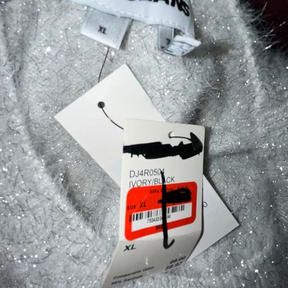 NWT DKNY Gray & Black Fuzzy Sweater – Size XL - Picture 6 of 6